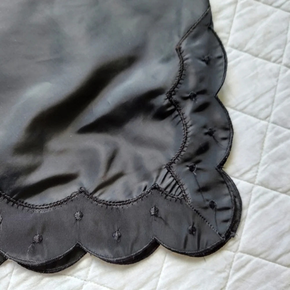 Vintage Black Barbizon Candie Tafredda Scalloped Edges Sexy Unique Slip Dress - Picture 5 of 16